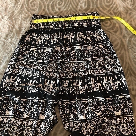 Womenβs Harem Pants - Elephant Prints - Picture 3 of 7